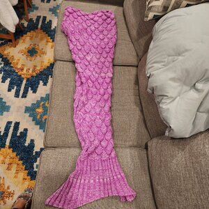 Mermaid Tail Throw Blanket